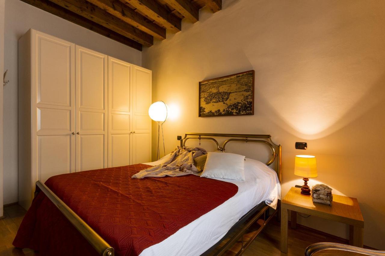 Cavour Suite - Smart Holiday Mantova Eksteriør billede